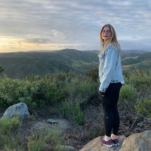 Meet your Posher, Geneva